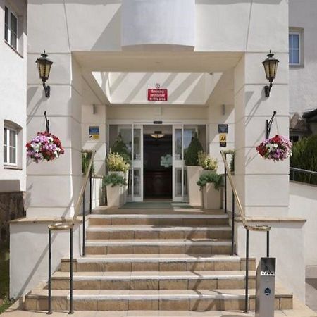 ווילמסלו Airport Inn & Spa Manchester מראה חיצוני תמונה