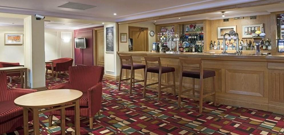 ווילמסלו Airport Inn & Spa Manchester מראה חיצוני תמונה