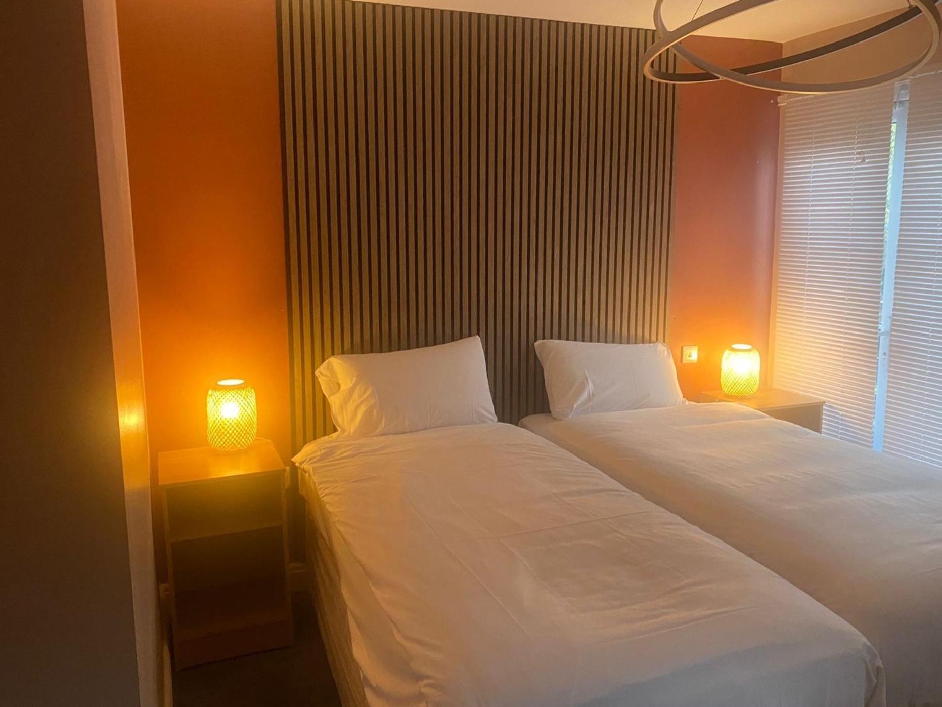 ווילמסלו Airport Inn & Spa Manchester מראה חיצוני תמונה