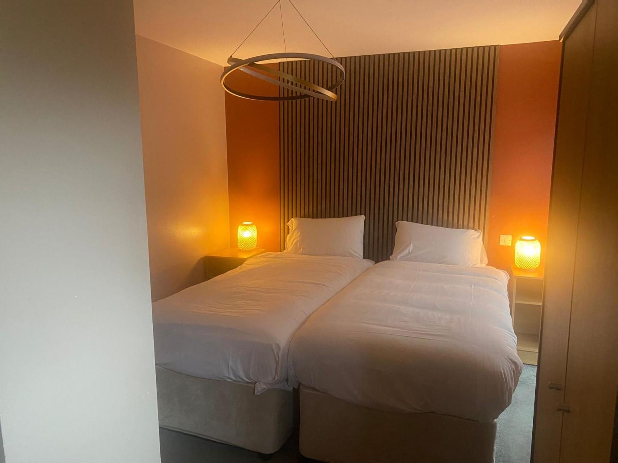ווילמסלו Airport Inn & Spa Manchester מראה חיצוני תמונה