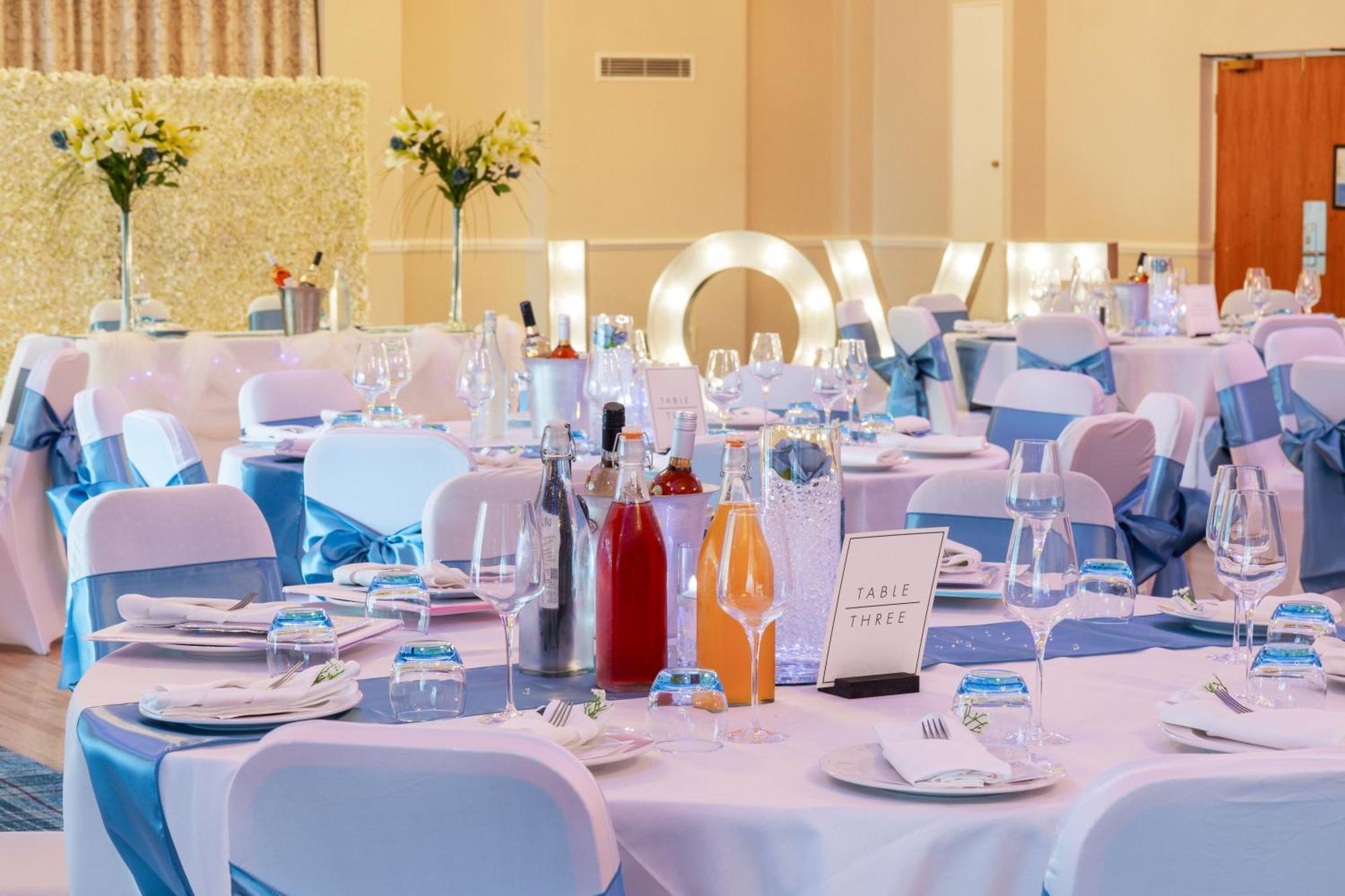 ווילמסלו Airport Inn & Spa Manchester מראה חיצוני תמונה