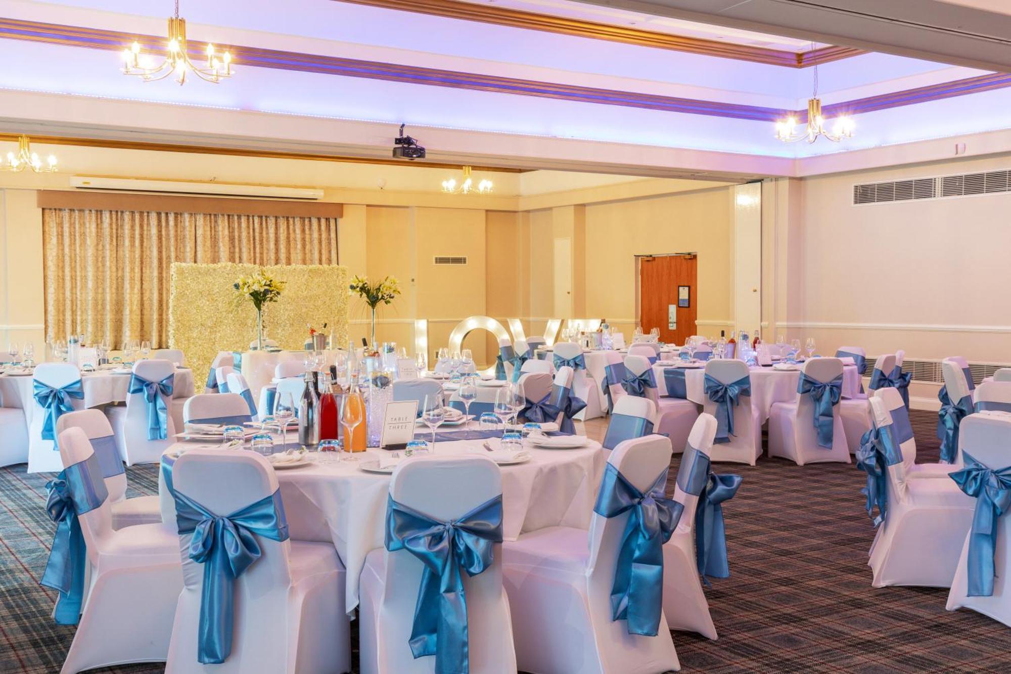 ווילמסלו Airport Inn & Spa Manchester מראה חיצוני תמונה