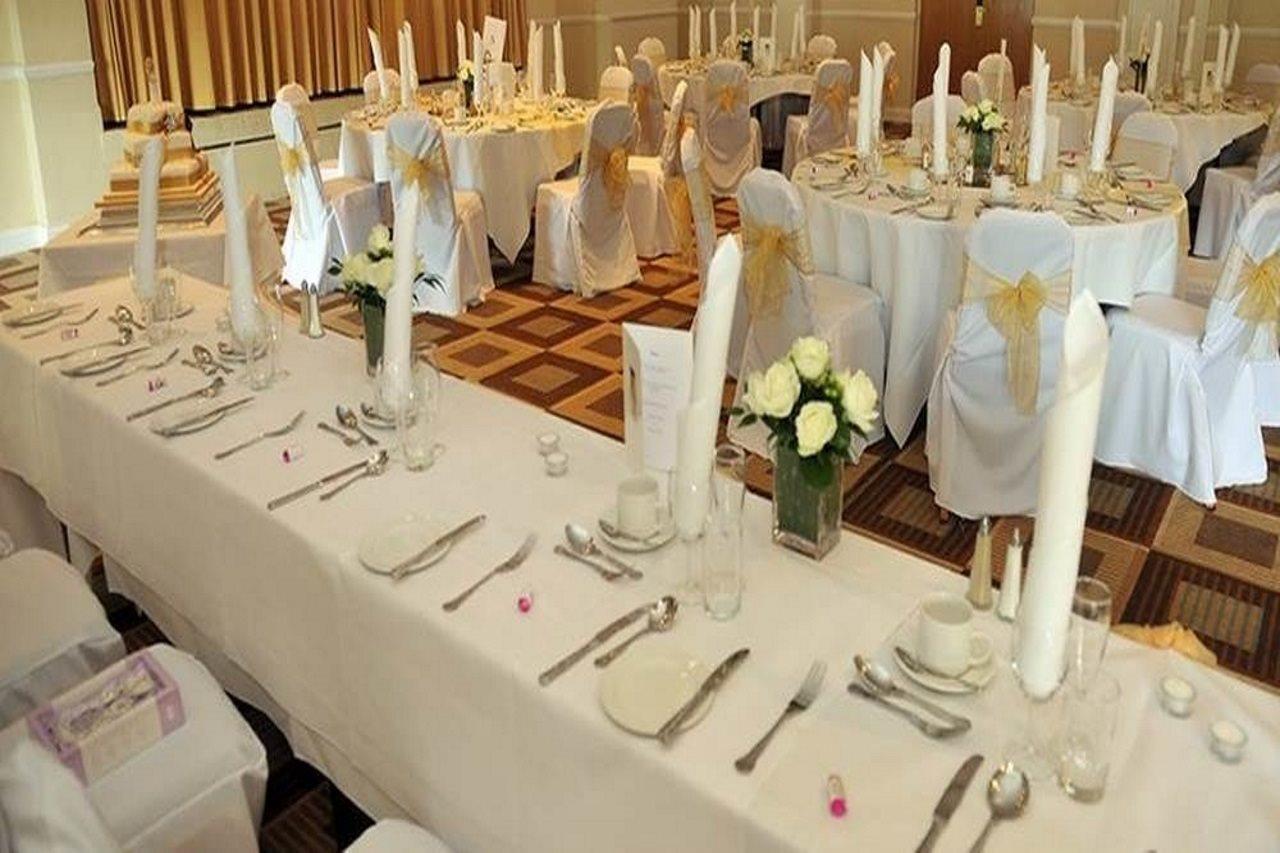 ווילמסלו Airport Inn & Spa Manchester מסעדה תמונה